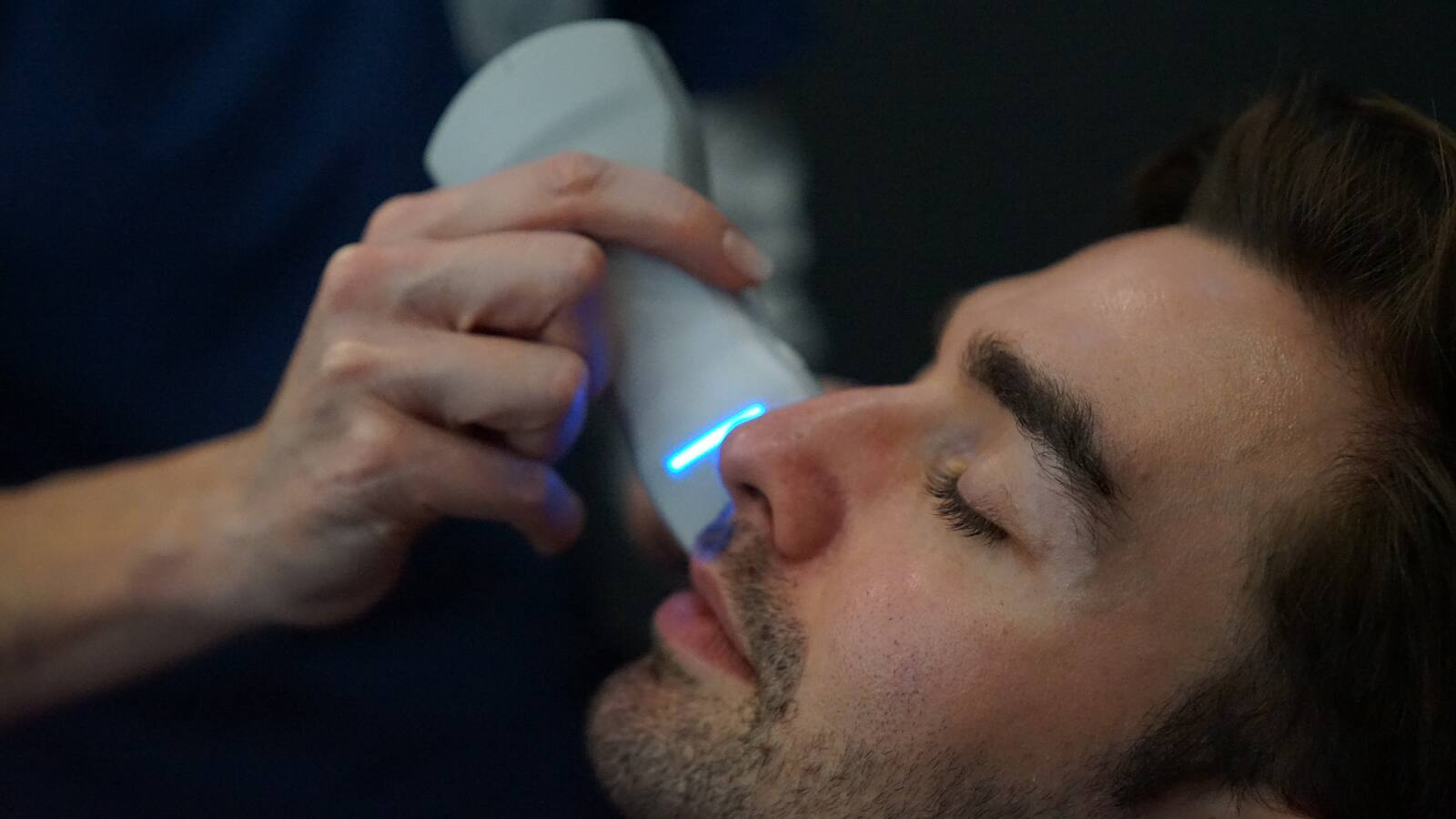 Close-up ultrasound assessment of the nose
