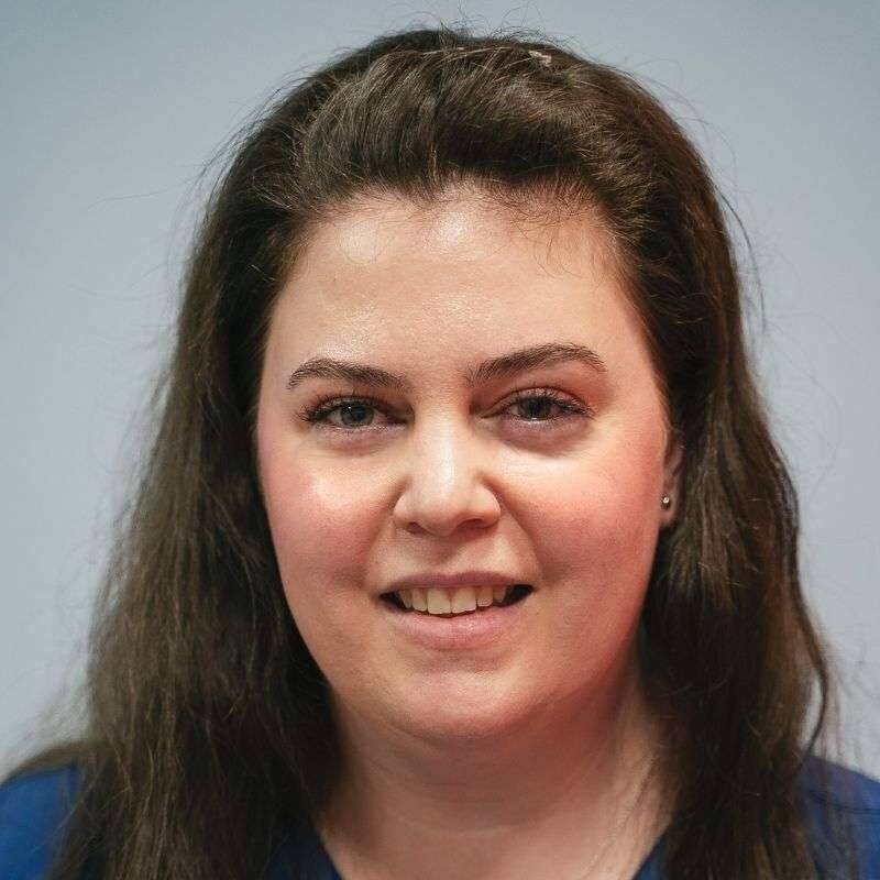 Dr Lindsay Jones